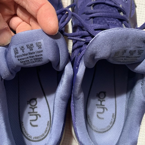 RYKA SNEAKERS - Picture 7 of 9